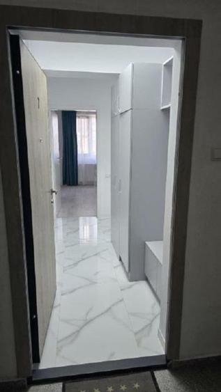 Apartament cu 3 camere decomandat, mobilat în Pipera