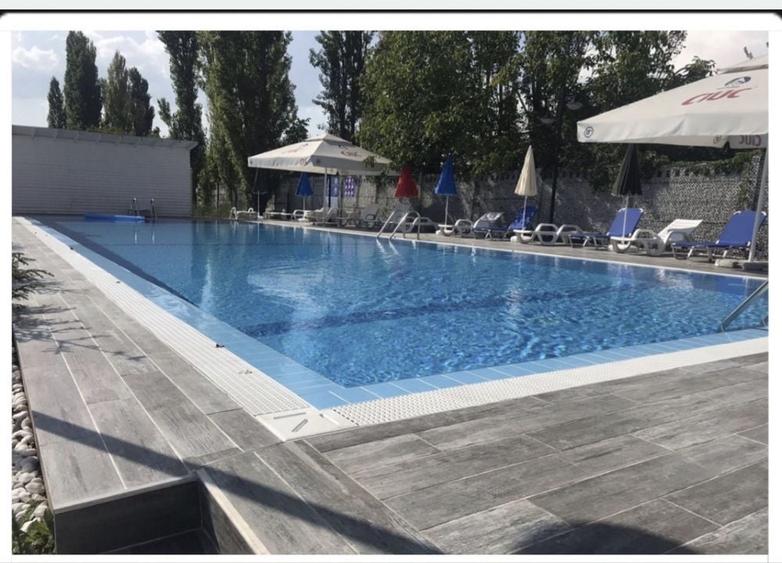 2 camere Otopeni cu piscina terase 30 mp si loc de parcare - 4