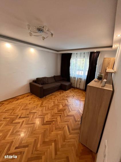 Apartament cu 4 camere decomandat în Mărăști