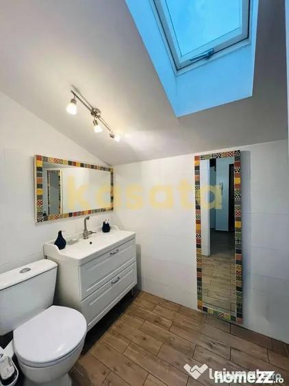 Apartament cu 3 camere decomandat în Est
