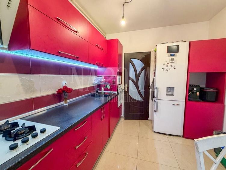 Apartament cu 3 camere semidecomandat în Sopor