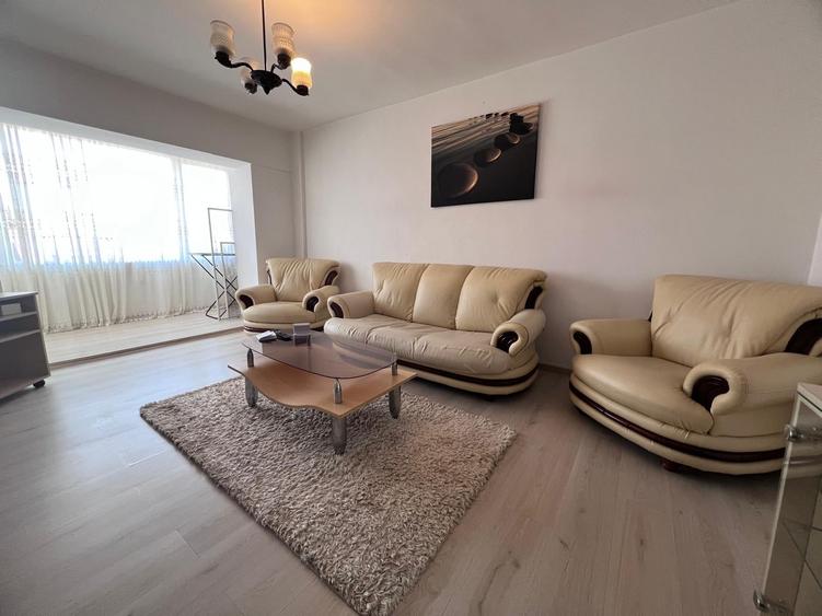 Apartament cu 2 camere decomandat în Decebal