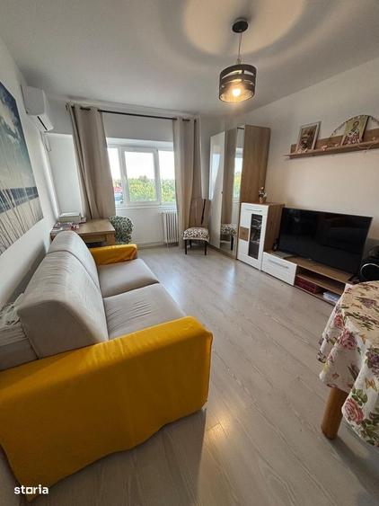 Apartament cu 3 camere decomandat în Independenței