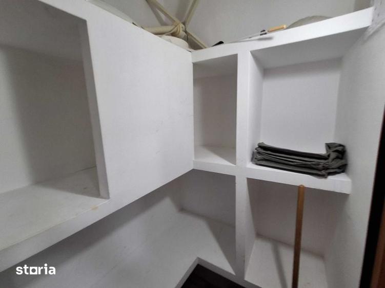 Garsonieră decomandată în Est