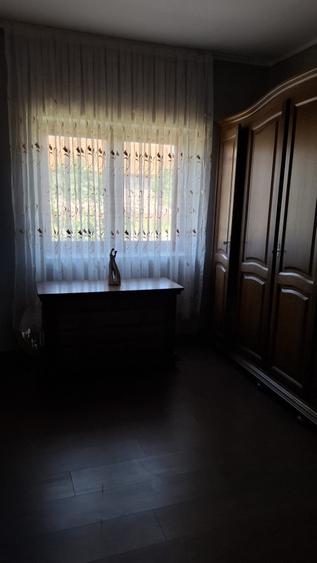 Casă individuală cu 3 camere cu Canalizare în Nădlac