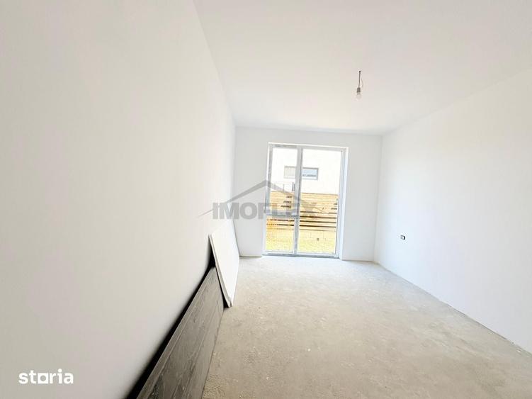 Apartament cu 3 camere decomandat în Dumbrăvița