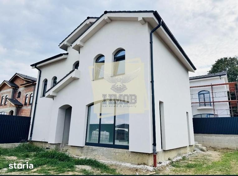Casă cu 4 camere cu Teren 263 Mp în Central