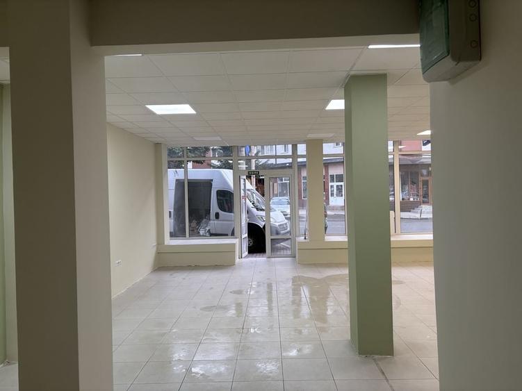 Spațiu comercial, de 60 mp, în Central
