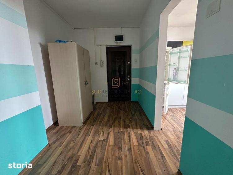 Apartament cu 3 camere în Berceni