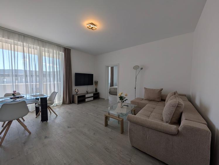 Apartament cu 2 camere semidecomandat în Florești