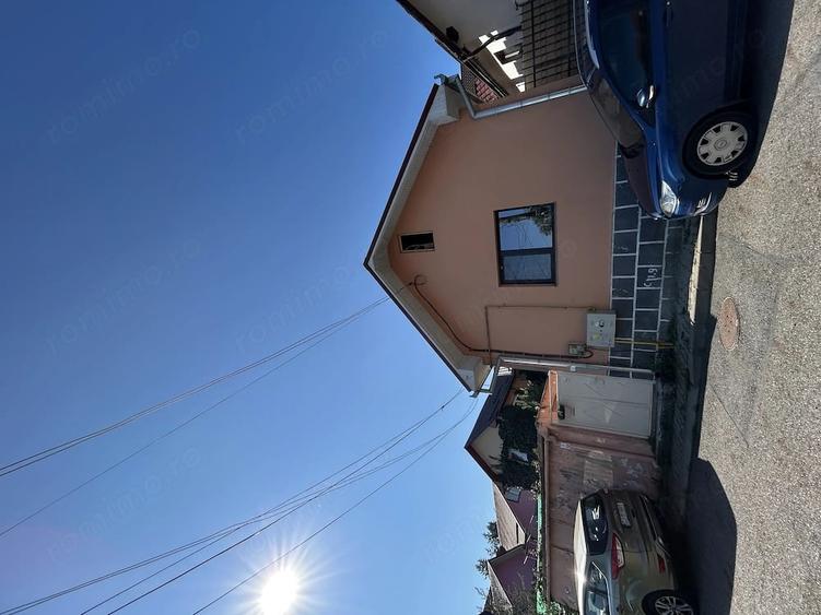 Casă cu Teren 194 Mp în Central
