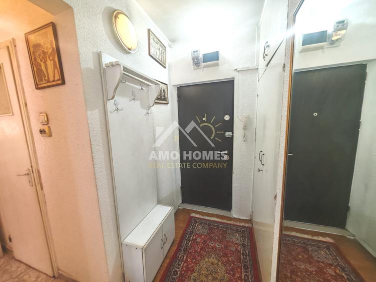 Apartament cu 2 camere decomandat în Sala Palatului