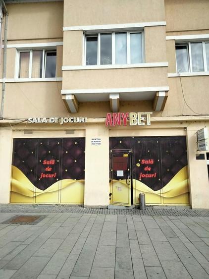 Spațiu comercial, de 130 mp, în Central