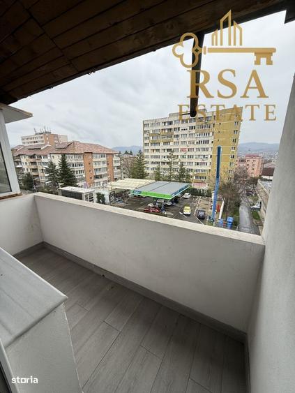 Apartament cu 4 camere în Poenari