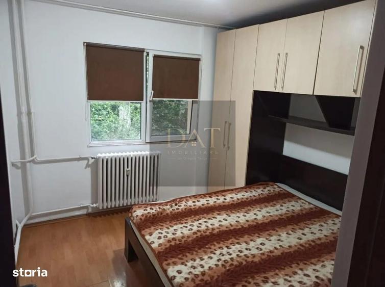 Apartament cu 3 camere semidecomandat în Central