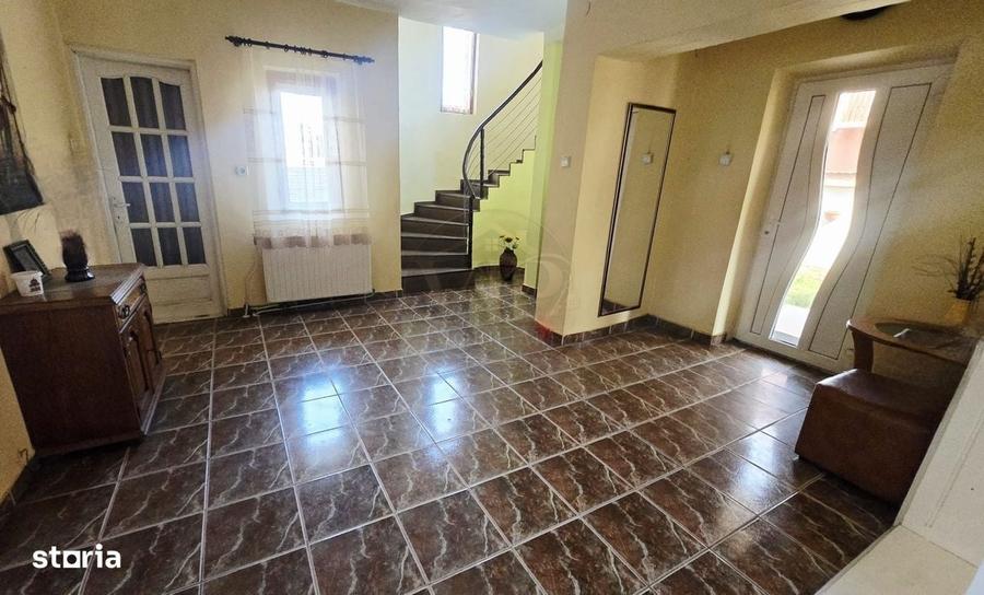 Casă cu 4 camere cu Teren 500 Mp în Ultracentral