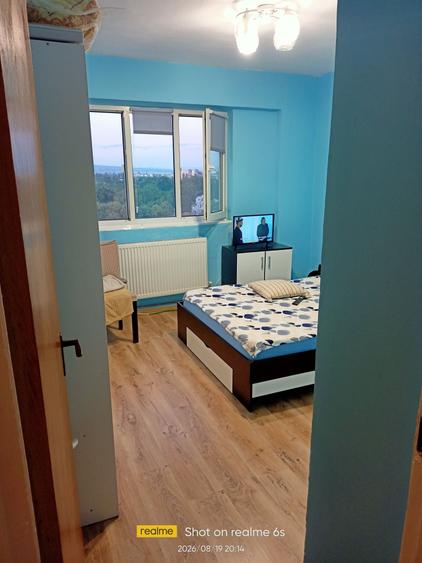 Apartament cu 2 camere decomandat în Republicii