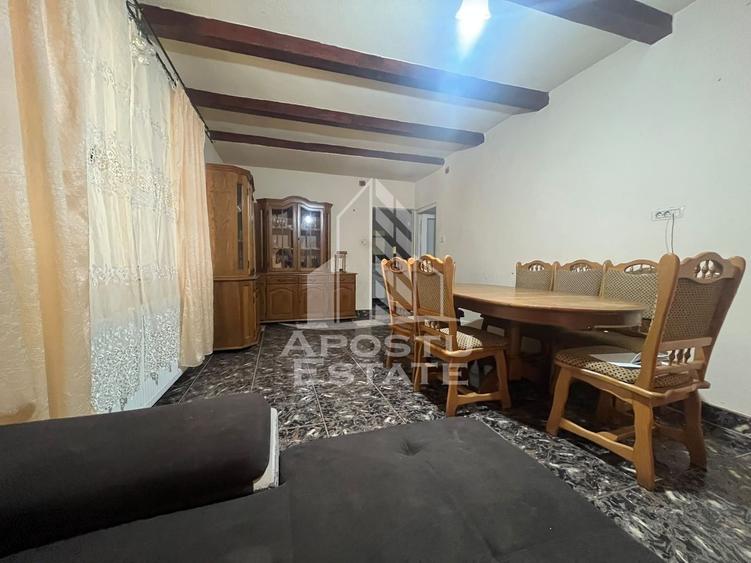 Casă individuală cu 5 camere cu Canalizare în Felnac