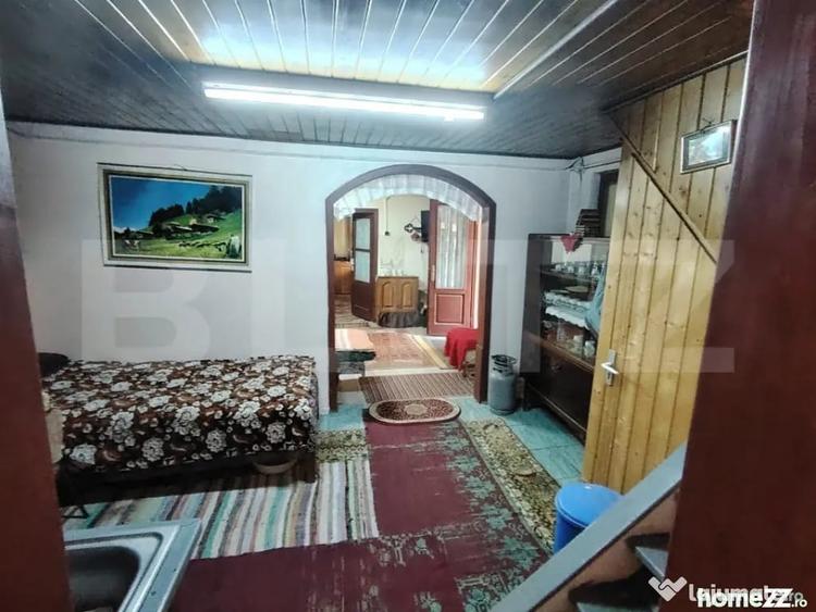 Casă cu 5 camere cu Teren 175 Mp în Lunca
