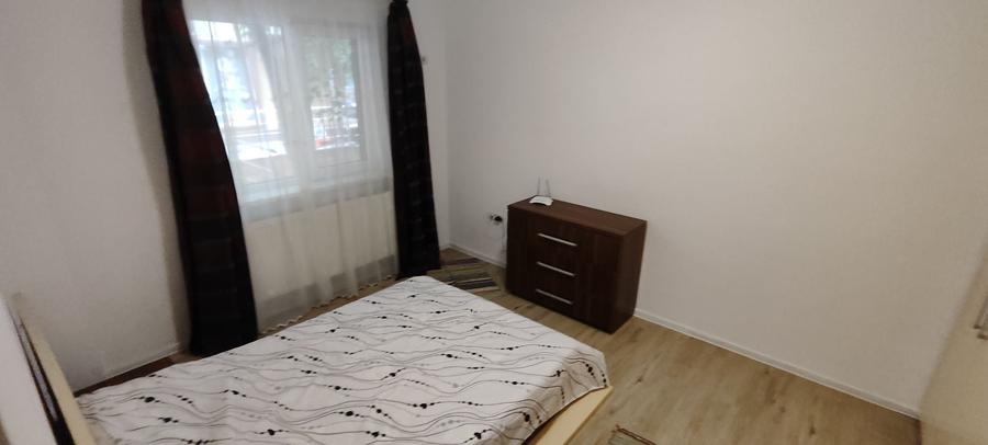 Apartament cu 3 camere decomandat în Chiajna