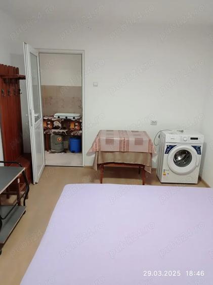 Garsonieră decomandată în Micro 19