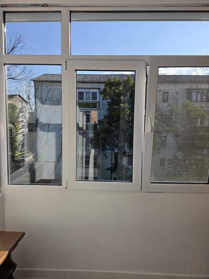 Garsonieră decomandată, mobilată în Podu Roș