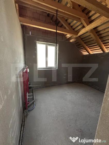 Casă cu 4 camere cu Teren 500 Mp în Dej
