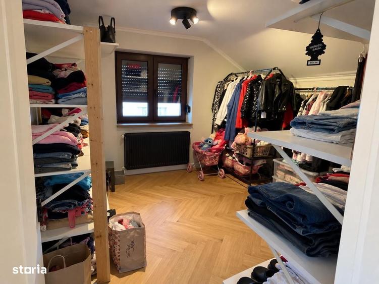 Casă cu 4 camere cu Teren 421 Mp în Cernica