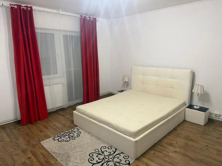 Apartament cu 3 camere, mobilat în Central