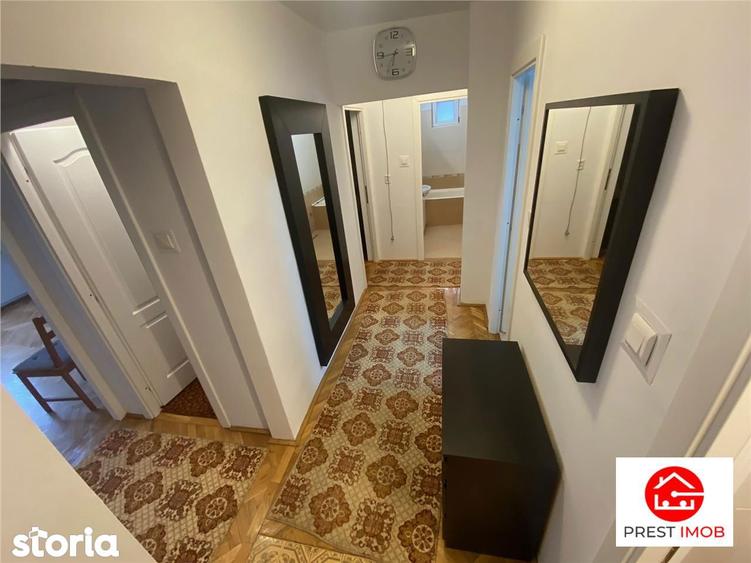 Apartament cu 3 camere decomandat în Tudor