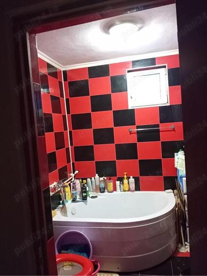 Apartament cu 3 camere decomandat în Bratca