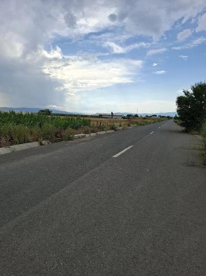 Teren de 93777 mp, în Garoafa