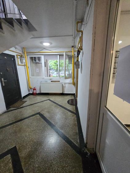 APARTAMENT DE VÂNZARE CU DOUĂ CAMERE IN ZONA PAJURA SEC.1 - 10