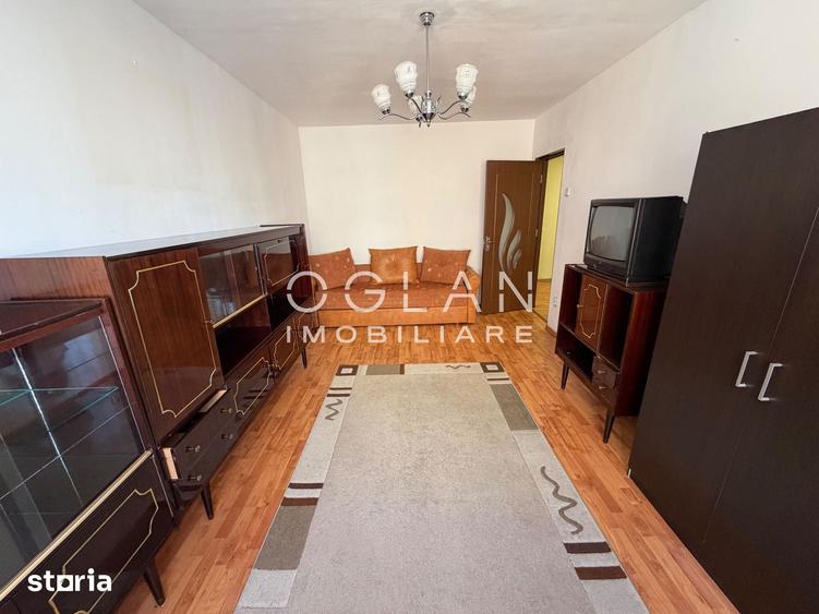 Apartament cu 3 camere decomandat în Vasile Aaron