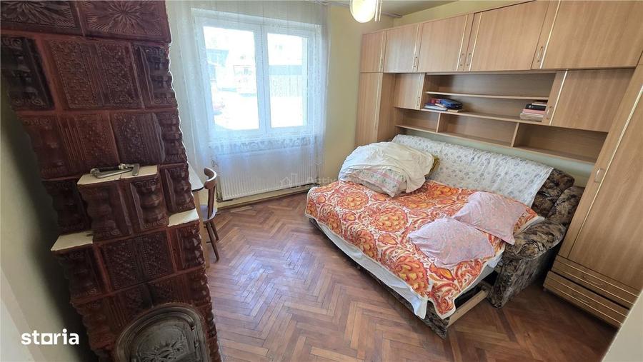 Apartament cu 2 camere decomandat, mobilat în Central