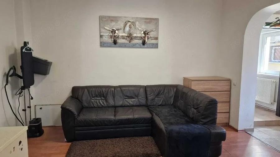 Casă cu 2 camere cu Teren 200 Mp în Rahova