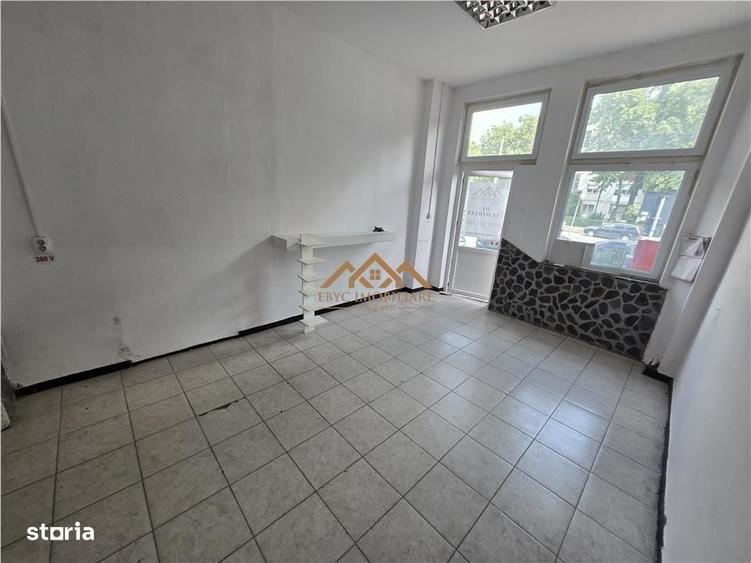Spațiu comercial, de 30 mp, în Central