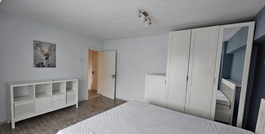 Apartament cu 2 camere în P-ța Alba Iulia