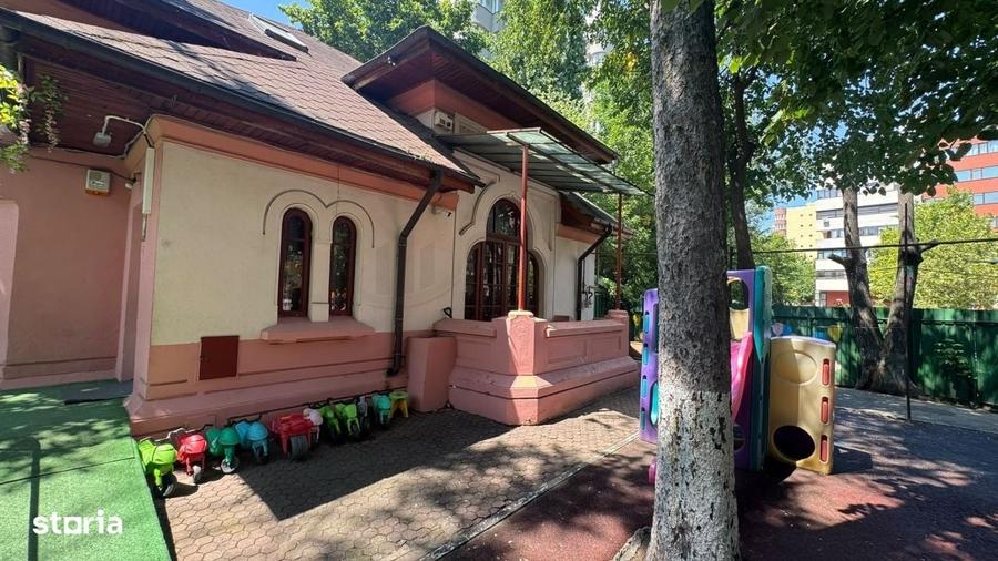 Casă cu 4 camere în Timpuri Noi