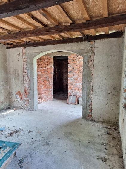 Casă cu 2 camere în Peștere