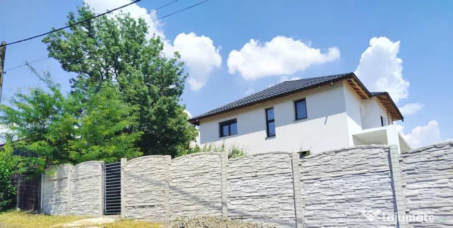 Casă cu 7 camere cu Teren 865 Mp în Bucovăț