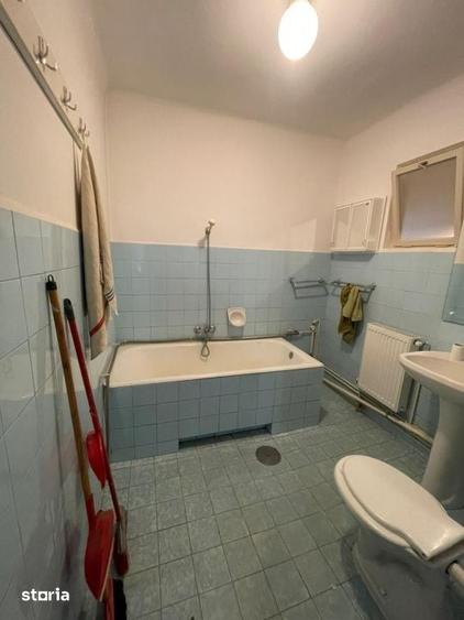 Apartament cu 3 camere în Andrei Mureșanu