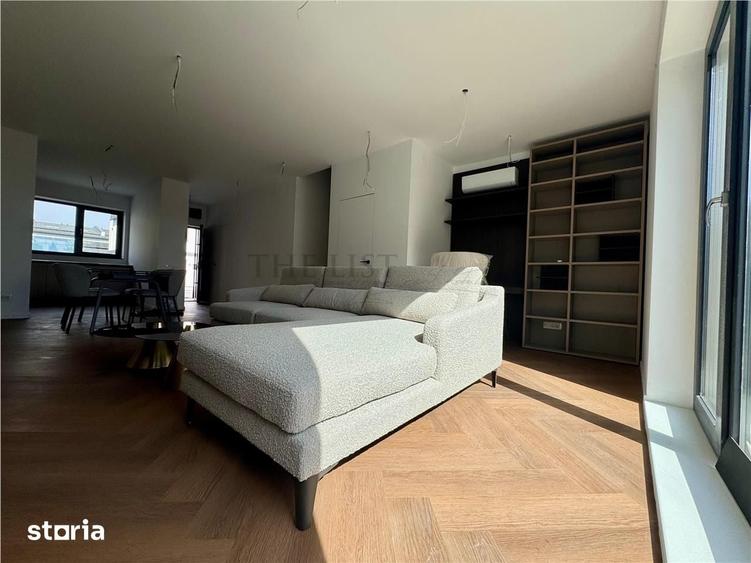 Casă cu 4 camere cu Teren 100 Mp în Central