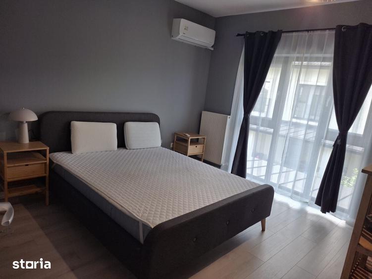 Casă cu 4 camere cu Teren 400 Mp în Păulești