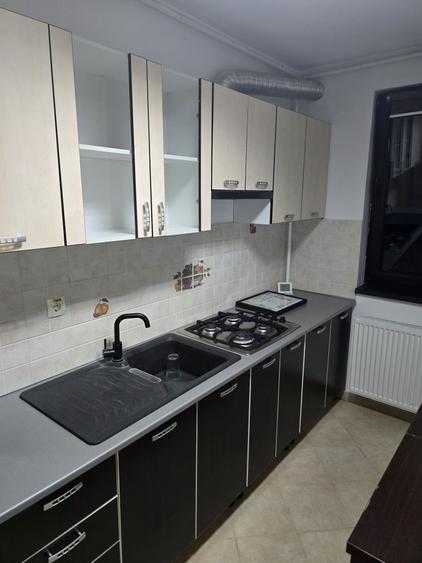 Apartament cu 4 camere decomandat în 1 Mai