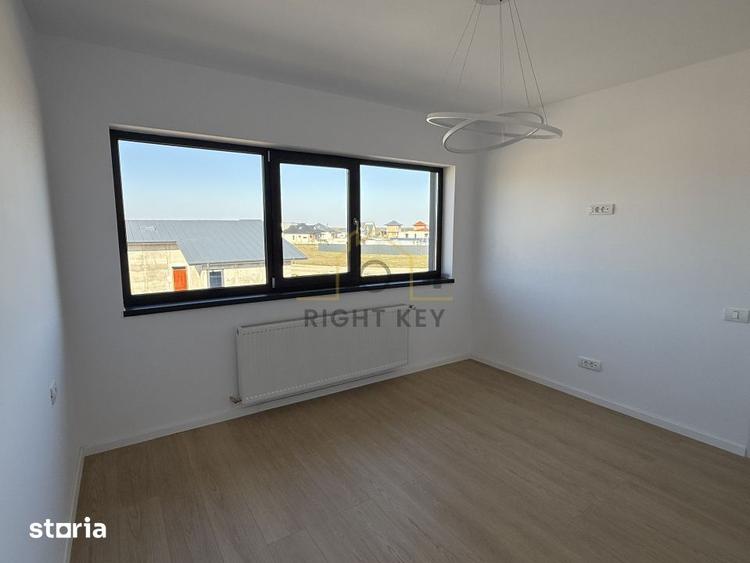 Casă cu 5 camere cu Teren 560 Mp în Tărtășești