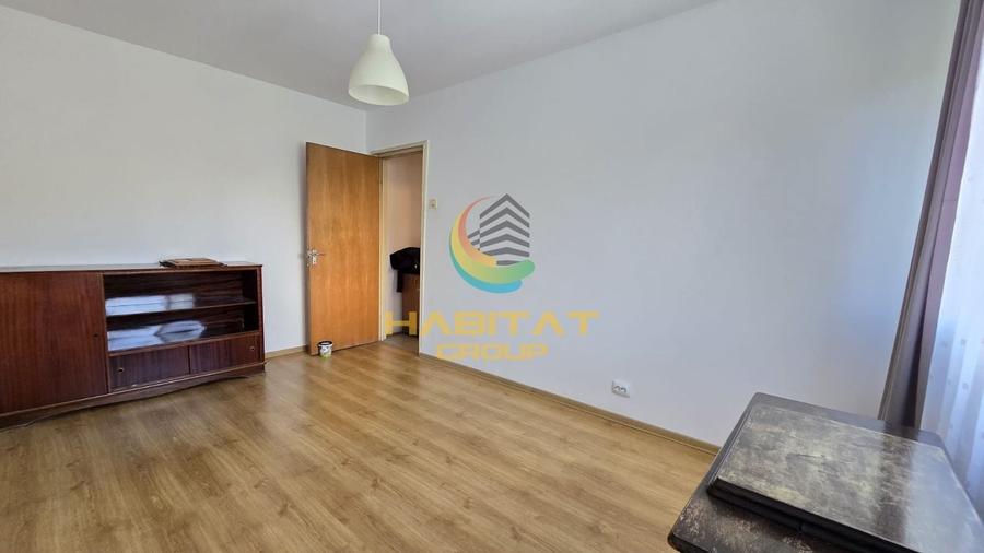 Apartament cu 3 camere decomandat, mobilat în Alexandru Obregia