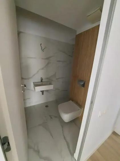 Apartament cu 3 camere decomandat în 13 Septembrie