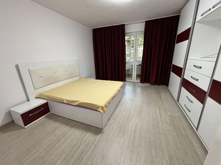 Garsonieră decomandată în Central