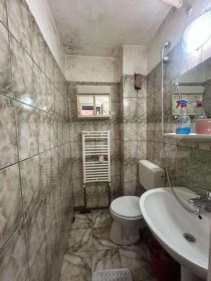 Apartament cu 2 camere semidecomandat, mobilat în Decebal